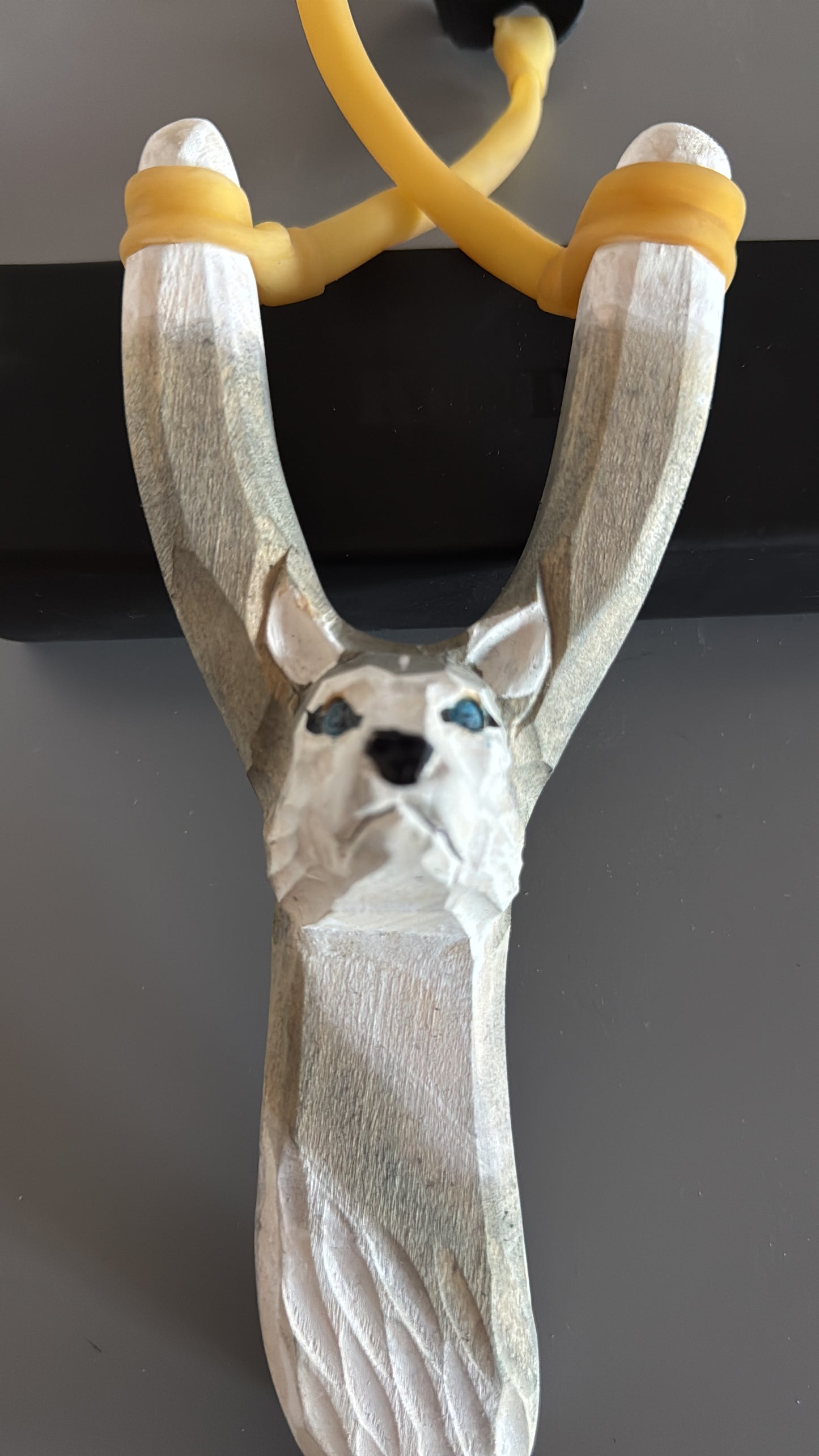 Steinschleuder mit Tiermotive