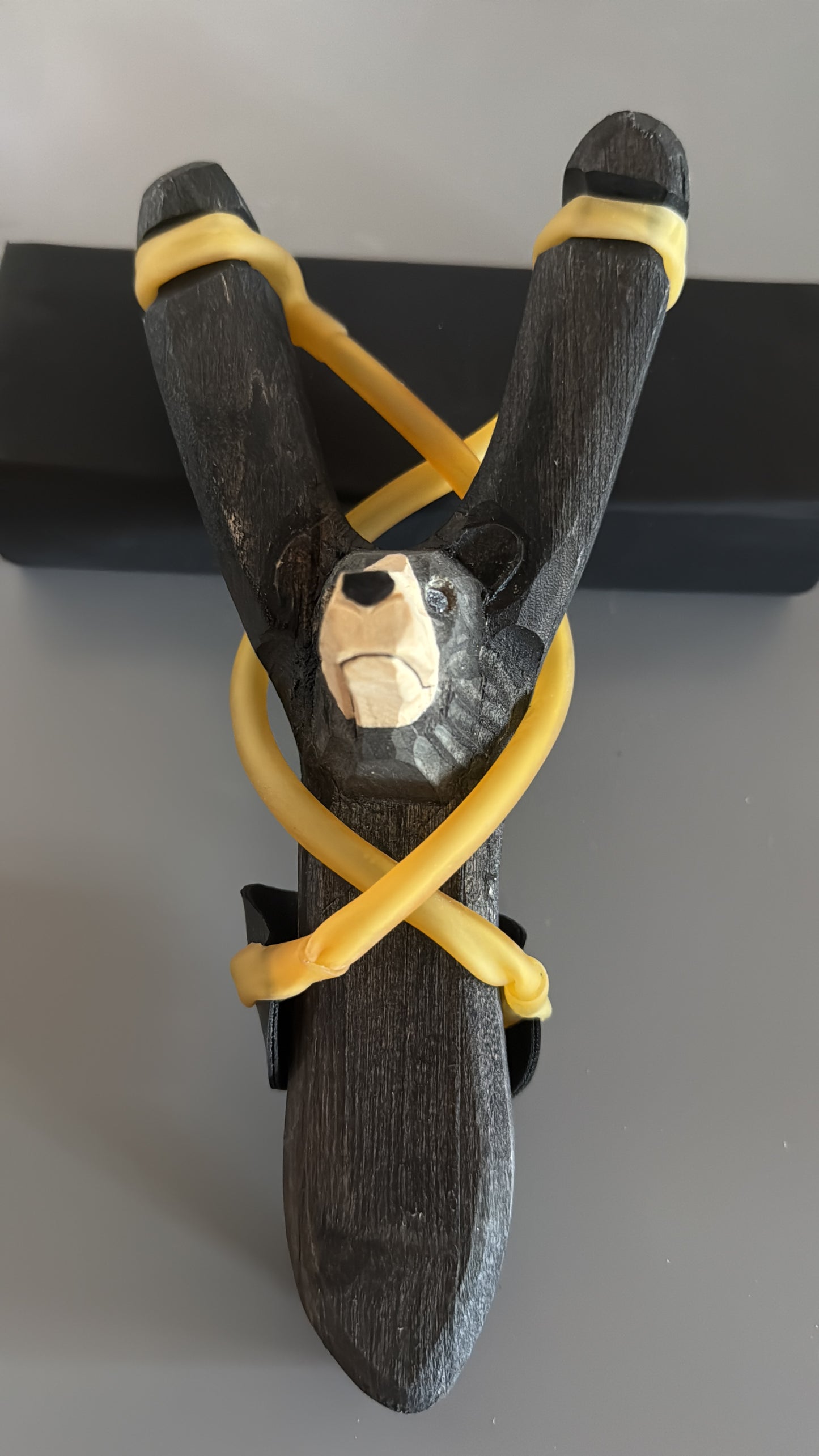 Steinschleuder mit Tiermotive