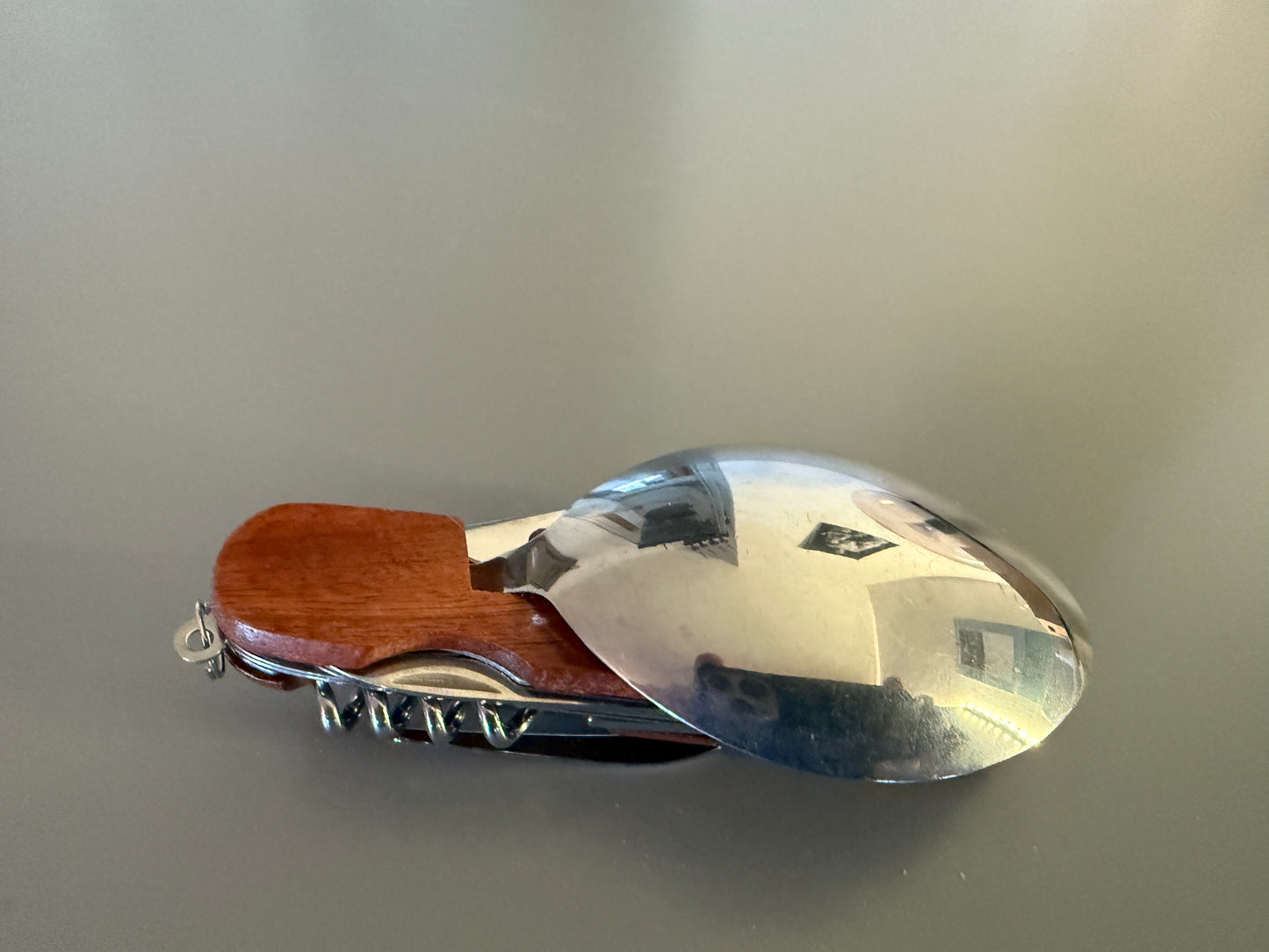 Klappbesteck mit 6 Funktionen