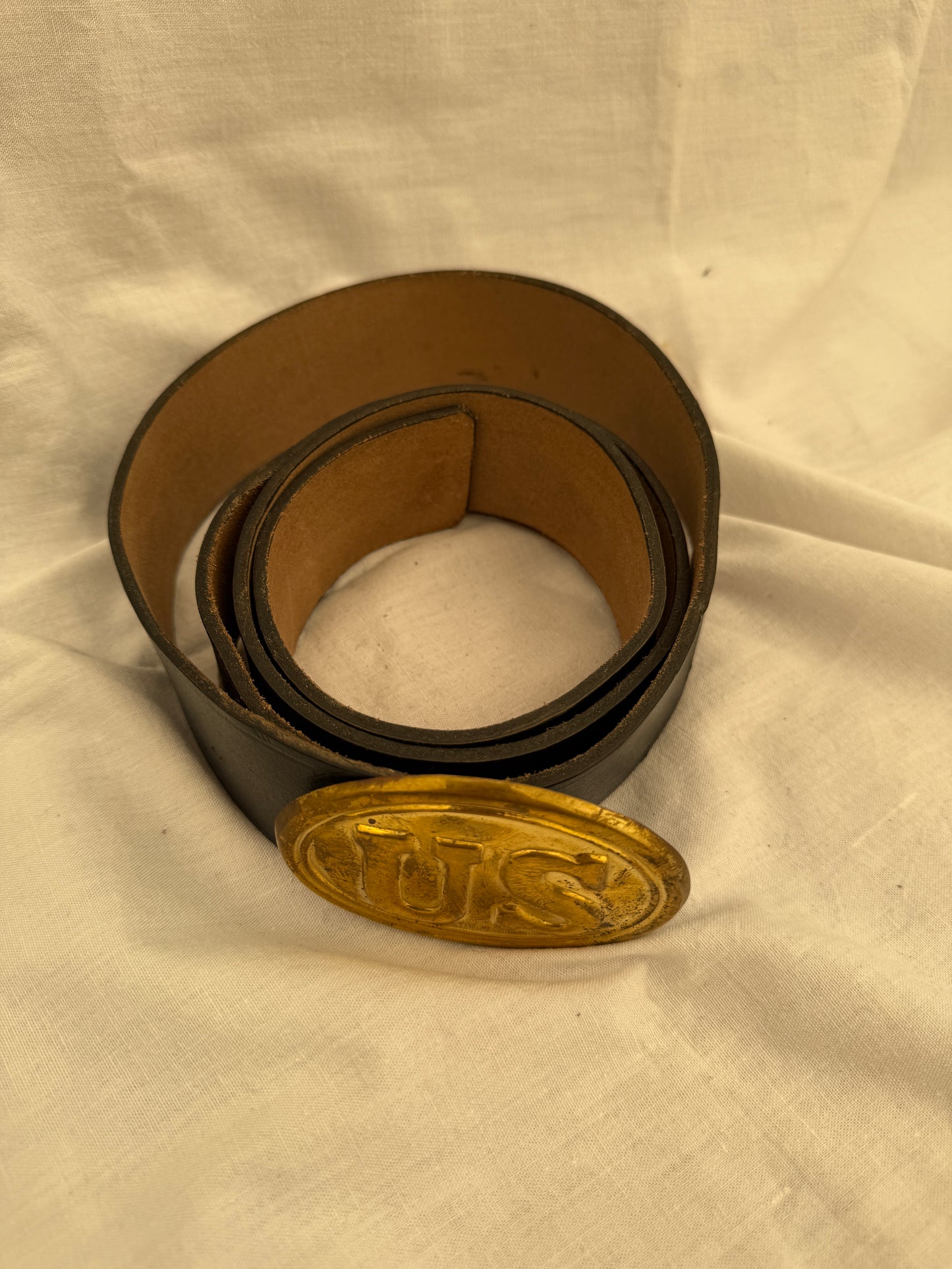 Koppelriemen mit US-Schliesse im Set, geprägt