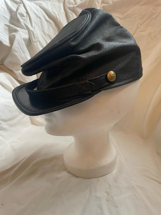 Cap made of tarred