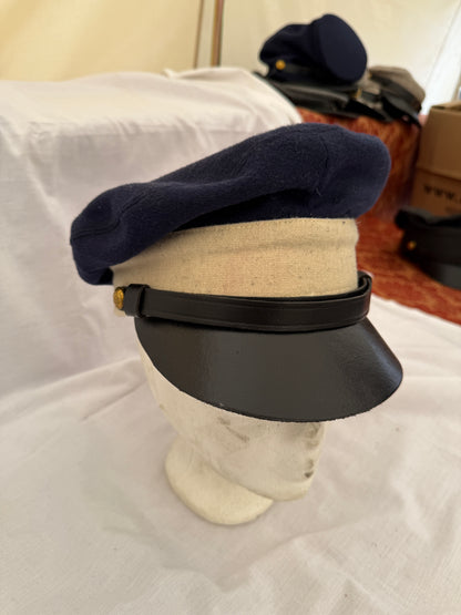 Landwehr Mütze, blaue Wolle mit weißem Rand